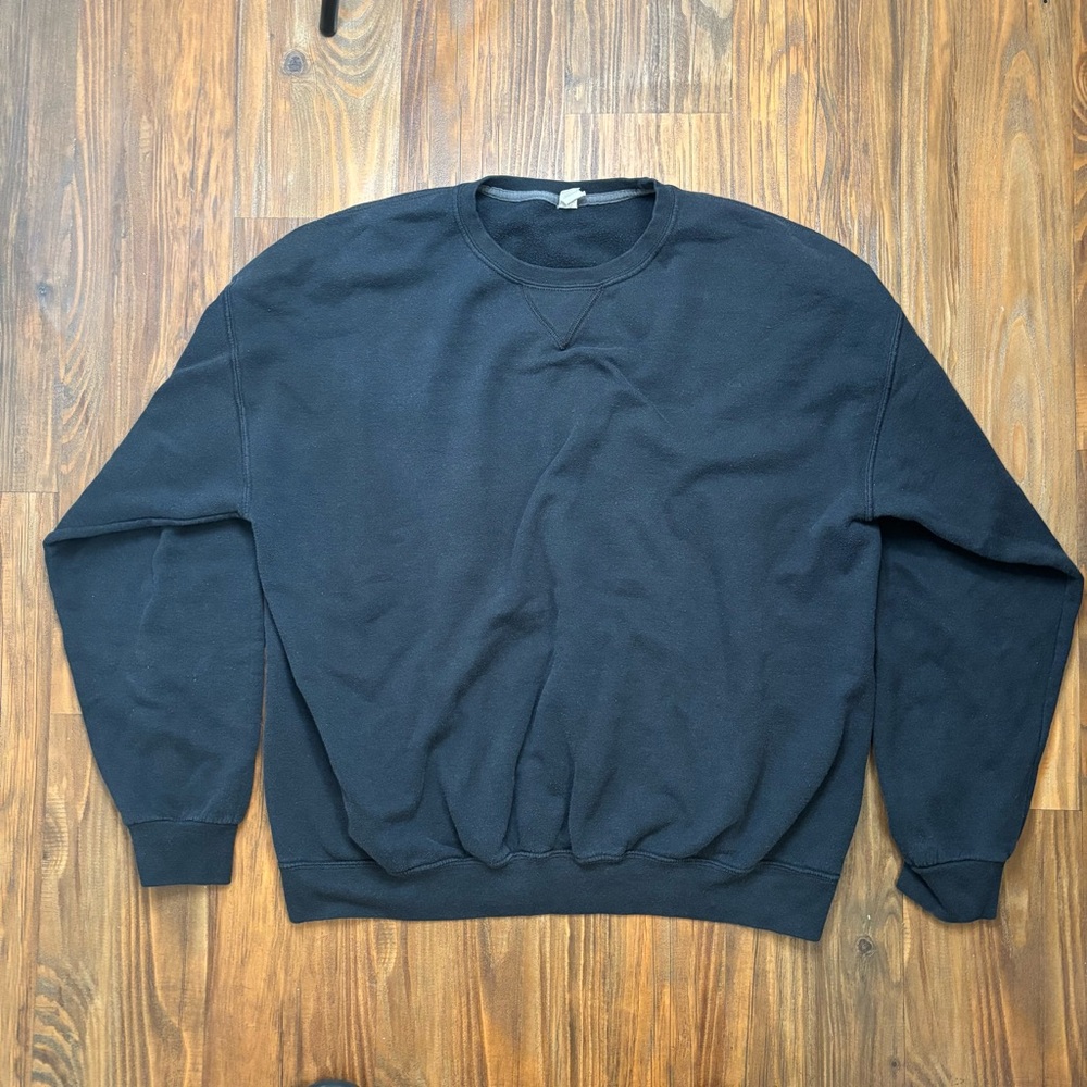 Vintage Fruit of the Loom black crewneck